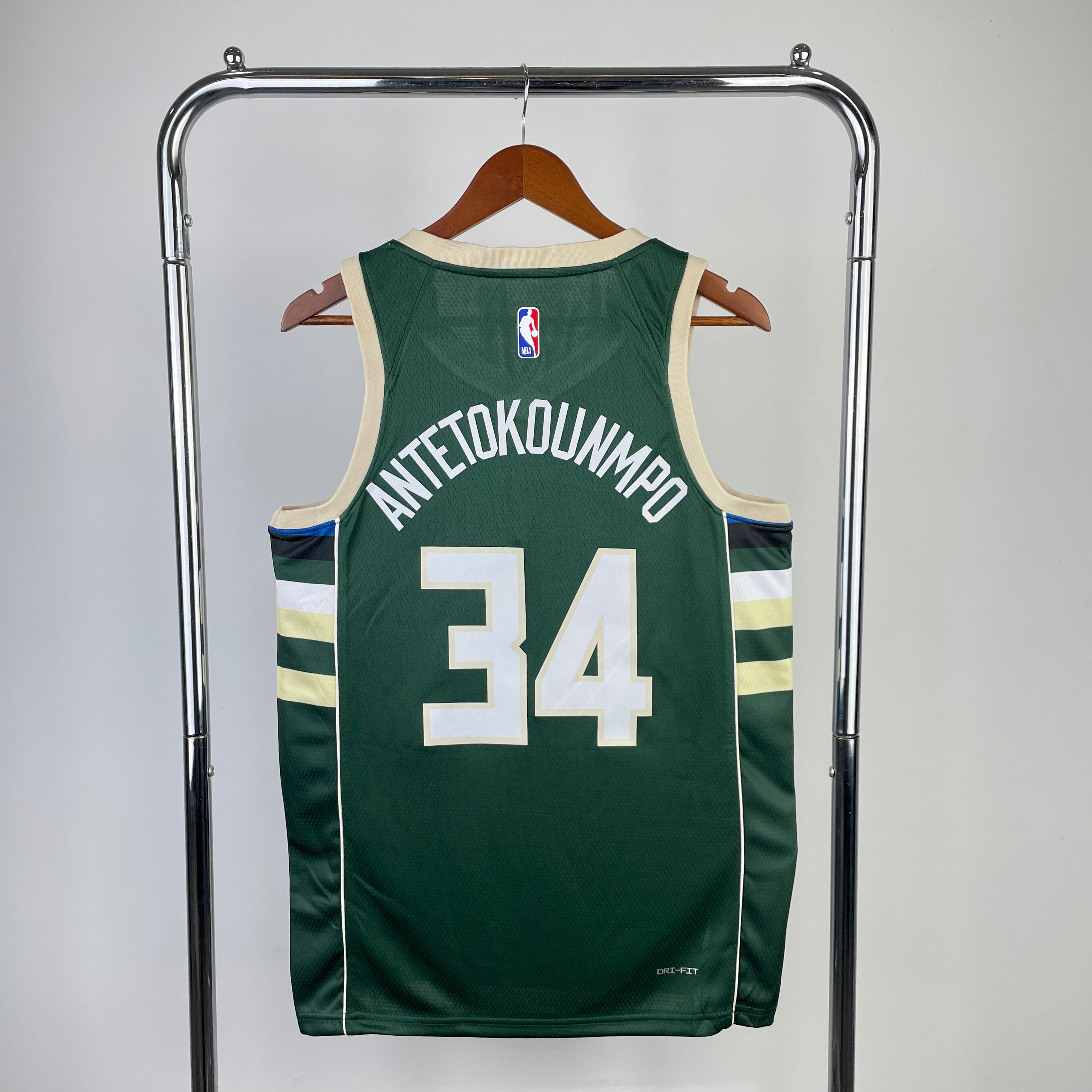 Milwaukee Bucks Giannis Antetokounmpo Jersey HP