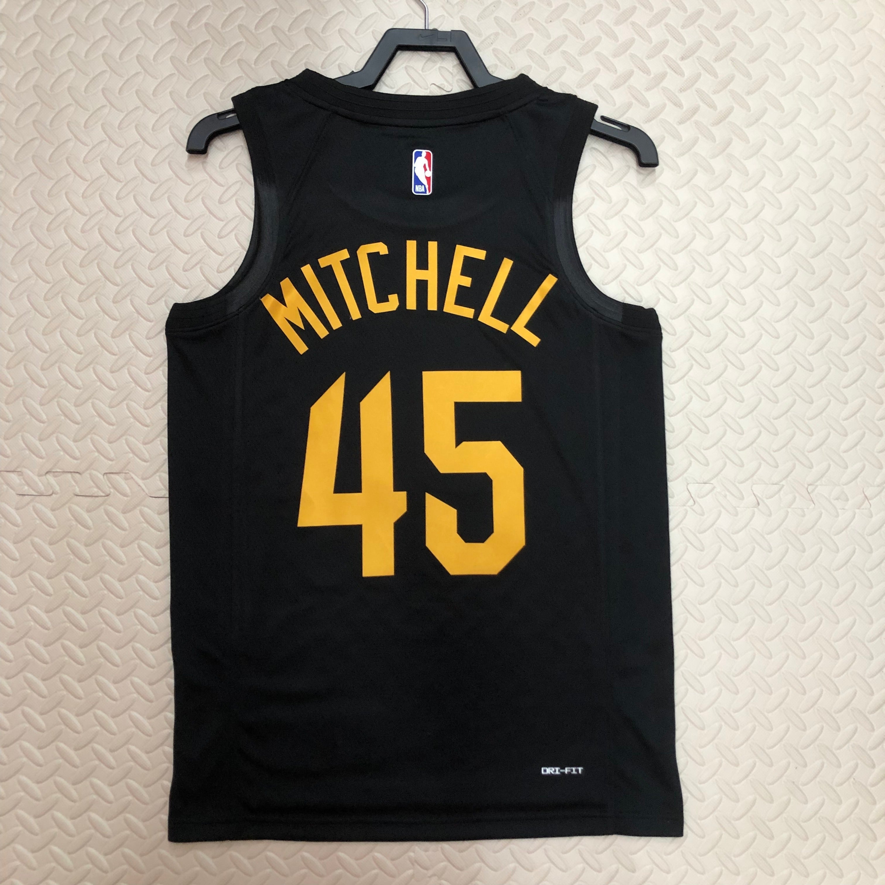 Cleveland Cavaliers Donovan Mitchell Jersey HP