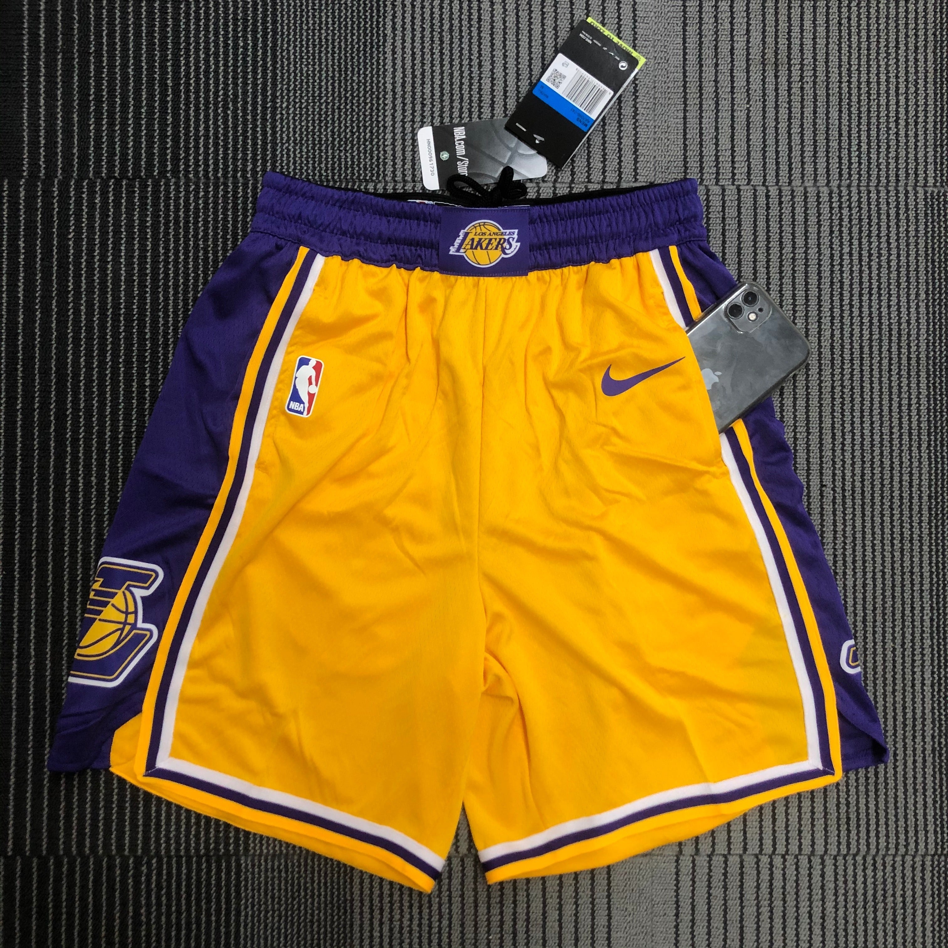 Los Angeles Lakers Short E