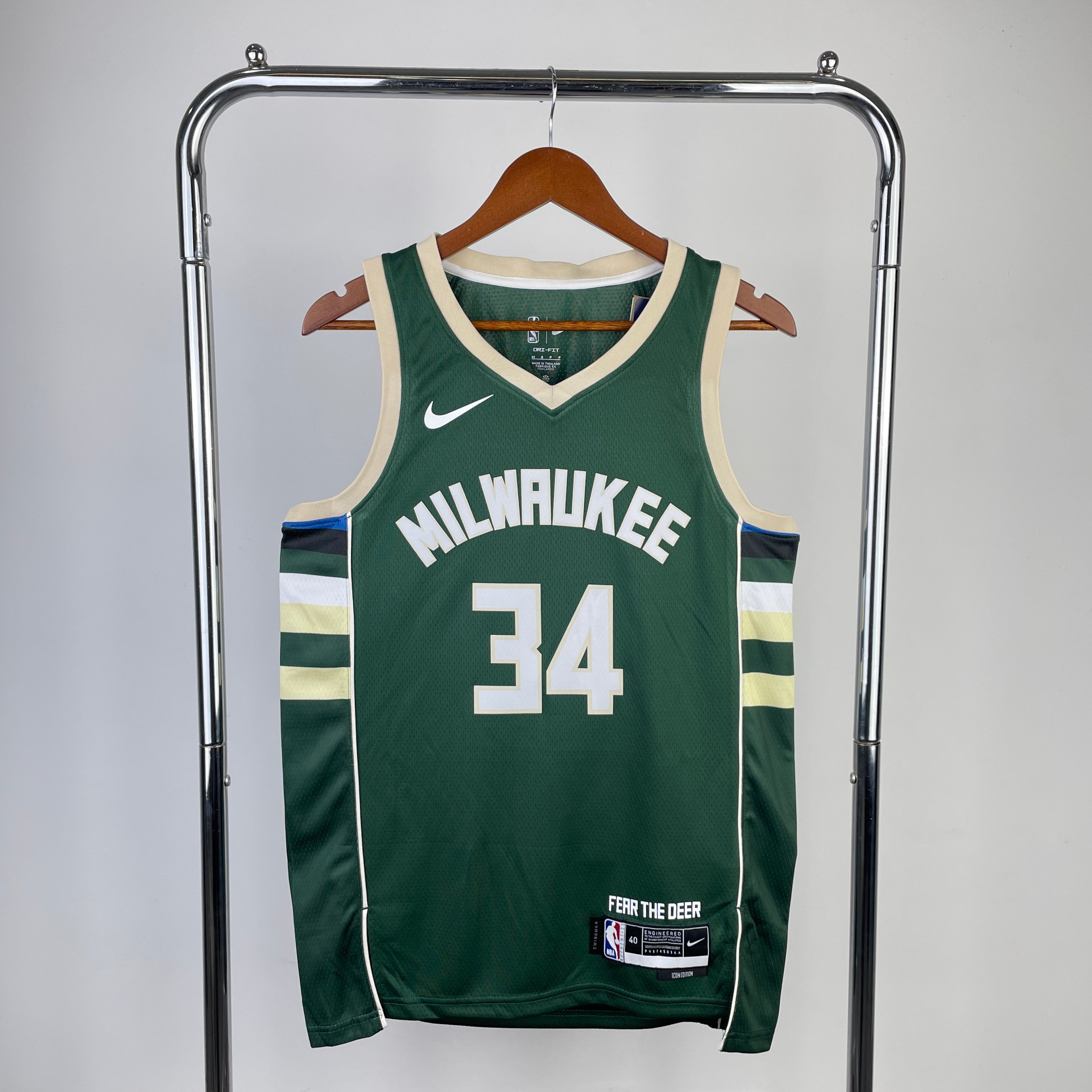 Milwaukee Bucks Giannis Antetokounmpo Jersey HP